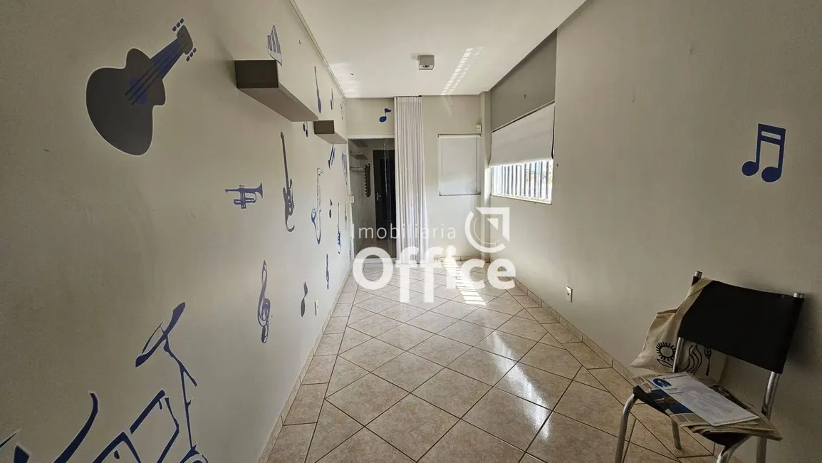 Foto 6 de Casa com 4 quartos à venda, 444m2 em Jardim Bandeirante, Anapolis - GO