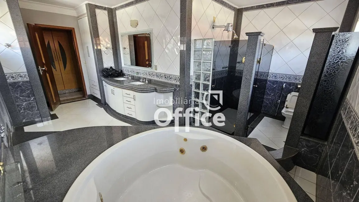 Foto 9 de Casa com 4 quartos à venda, 444m2 em Jardim Bandeirante, Anapolis - GO