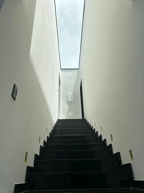 Foto 9 de Sobrado com 6 quartos à venda, 450m2 em Jardim Alvorada, Anapolis - GO