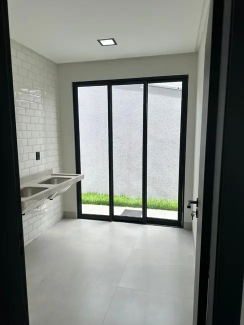 Foto 8 de Sobrado com 6 quartos à venda, 450m2 em Jardim Alvorada, Anapolis - GO
