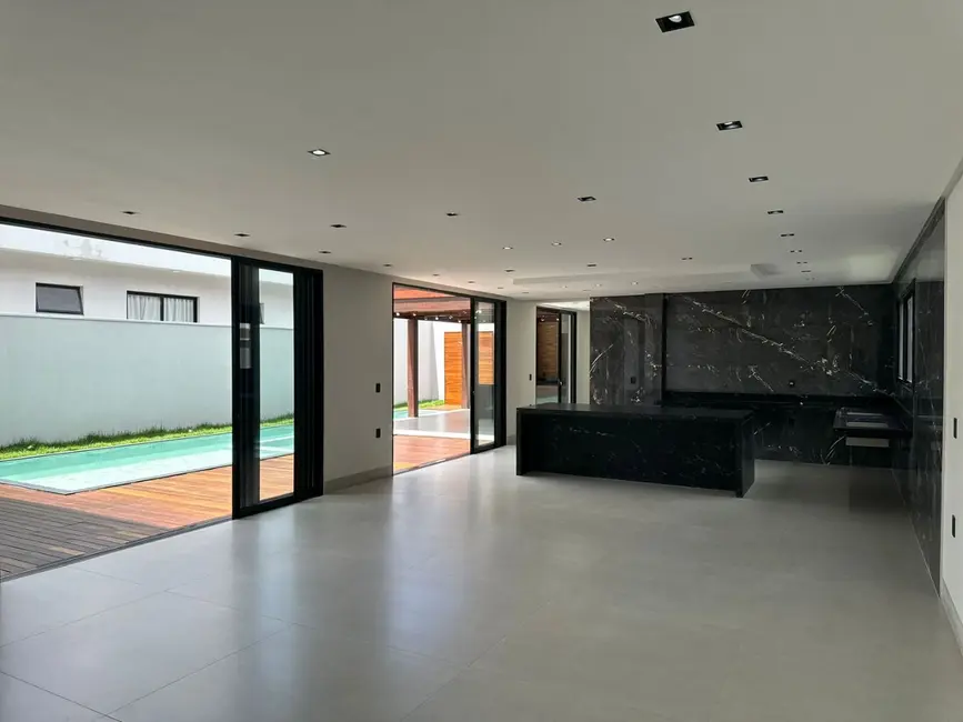 Foto 7 de Sobrado com 6 quartos à venda, 450m2 em Jardim Alvorada, Anapolis - GO