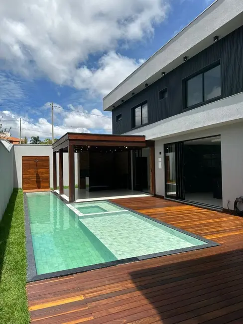 Foto 2 de Sobrado com 6 quartos à venda, 450m2 em Jardim Alvorada, Anapolis - GO