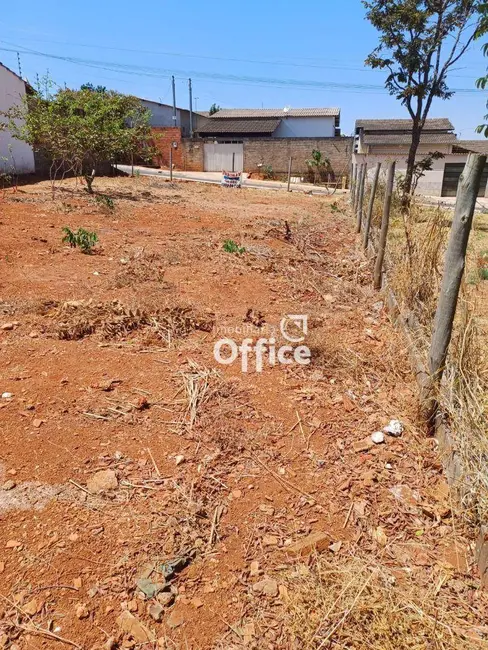 Foto 1 de Terreno / Lote à venda, 300m2 em Residencial Ana Caroline, Anapolis - GO