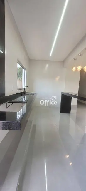 Casa com 3 quartos à venda, 200m2 em Residencial Buritis, Anapolis - GO - imagem 8 Foto 8 de Casa com 3 quartos à venda, 200m2 em Residencial Buritis, Anapolis - GO