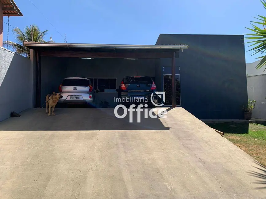Foto 1 de Casa com 3 quartos à venda, 360m2 em São Carlos, Anapolis - GO