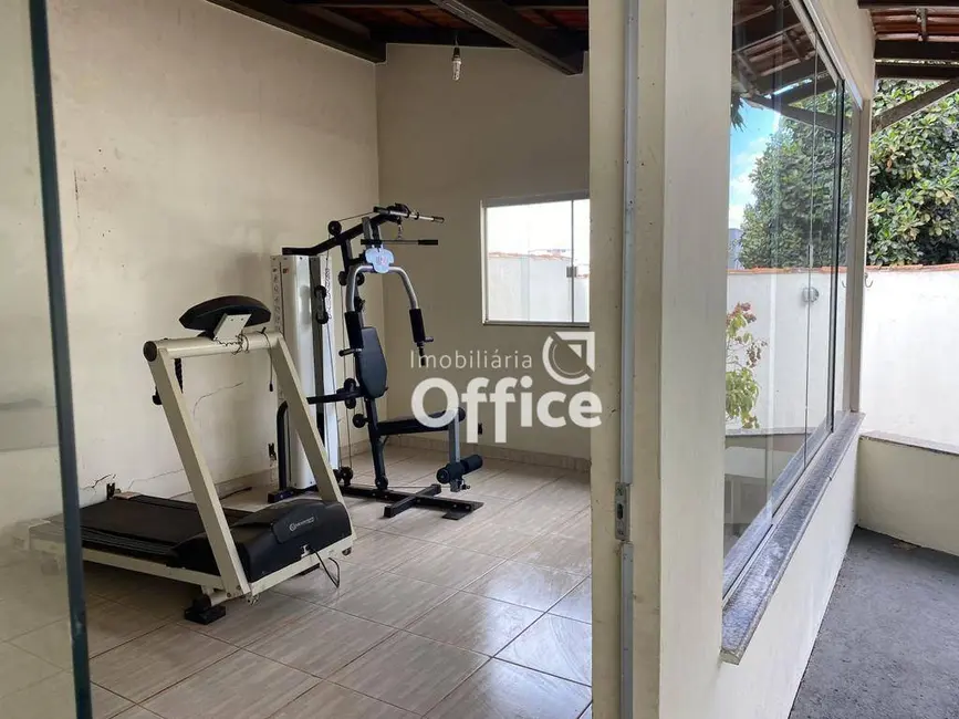 Sobrado com 6 quartos à venda, 420m2 em Jardim Alexandrina, Anapolis - GO - imagem 6 Foto 6 de Sobrado com 6 quartos à venda, 420m2 em Jardim Alexandrina, Anapolis - GO