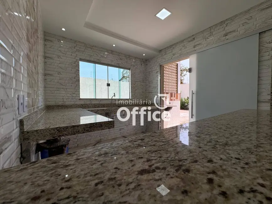 Foto 9 de Casa com 3 quartos à venda, 300m2 em Parque Brasília 2ª Etapa, Anapolis - GO