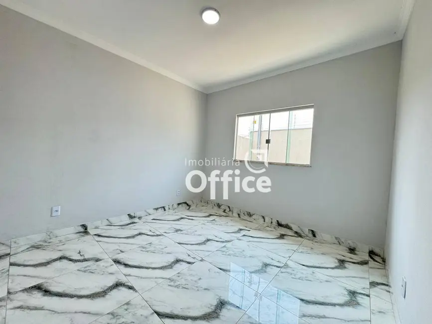 Foto 3 de Casa com 3 quartos à venda, 300m2 em Parque Brasília 2ª Etapa, Anapolis - GO