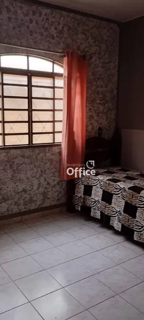 Foto 7 de Casa com 4 quartos à venda, 456m2 em Vila Jaiara, Anapolis - GO