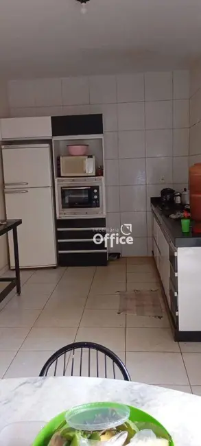 Foto 5 de Casa com 4 quartos à venda, 456m2 em Vila Jaiara, Anapolis - GO