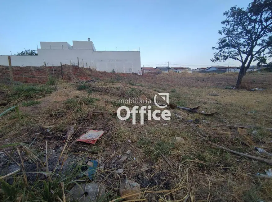 Foto 1 de Terreno / Lote à venda, 372m2 em Setor Sul Jamil Miguel, Anapolis - GO