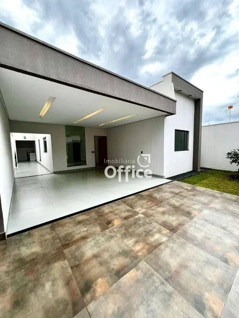 Foto 1 de Casa com 3 quartos à venda, 200m2 em Jardim Itália, Anapolis - GO