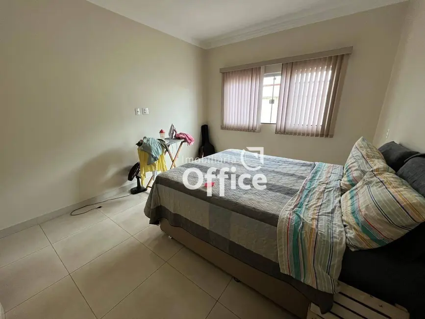 Foto 8 de Casa com 3 quartos à venda, 360m2 em Jardim Europa, Anapolis - GO