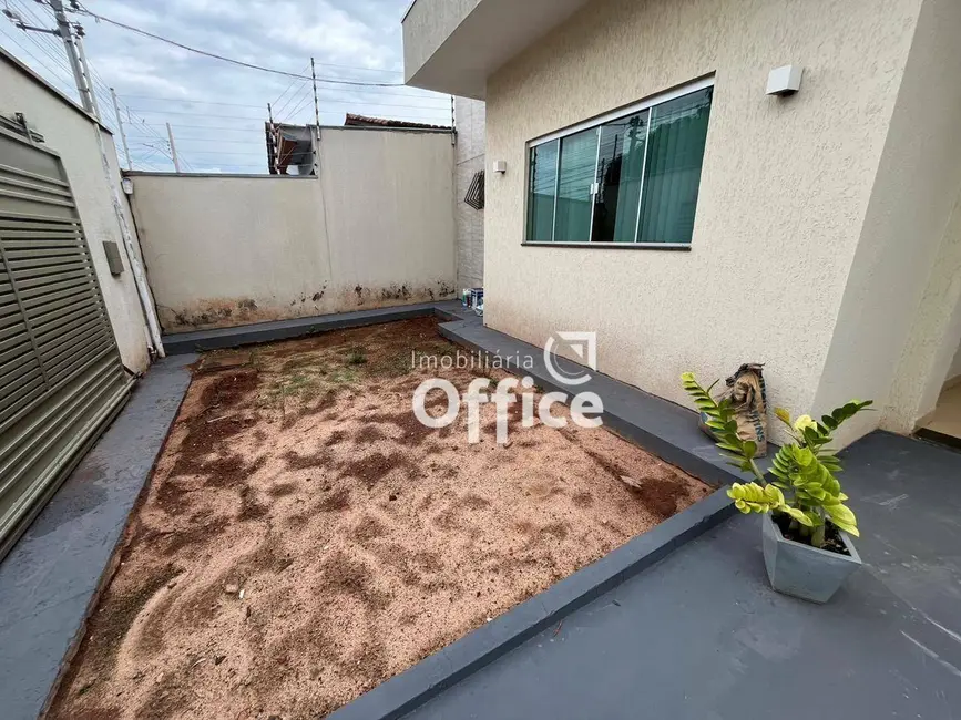 Foto 2 de Casa com 3 quartos à venda, 360m2 em Jardim Europa, Anapolis - GO