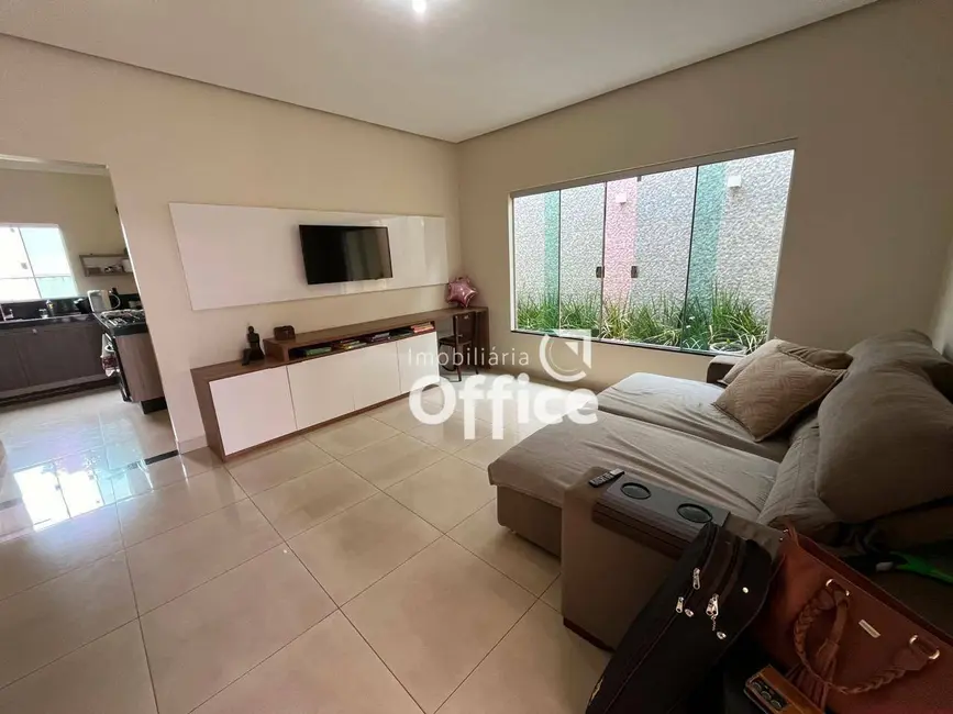 Foto 5 de Casa com 3 quartos à venda, 360m2 em Jardim Europa, Anapolis - GO