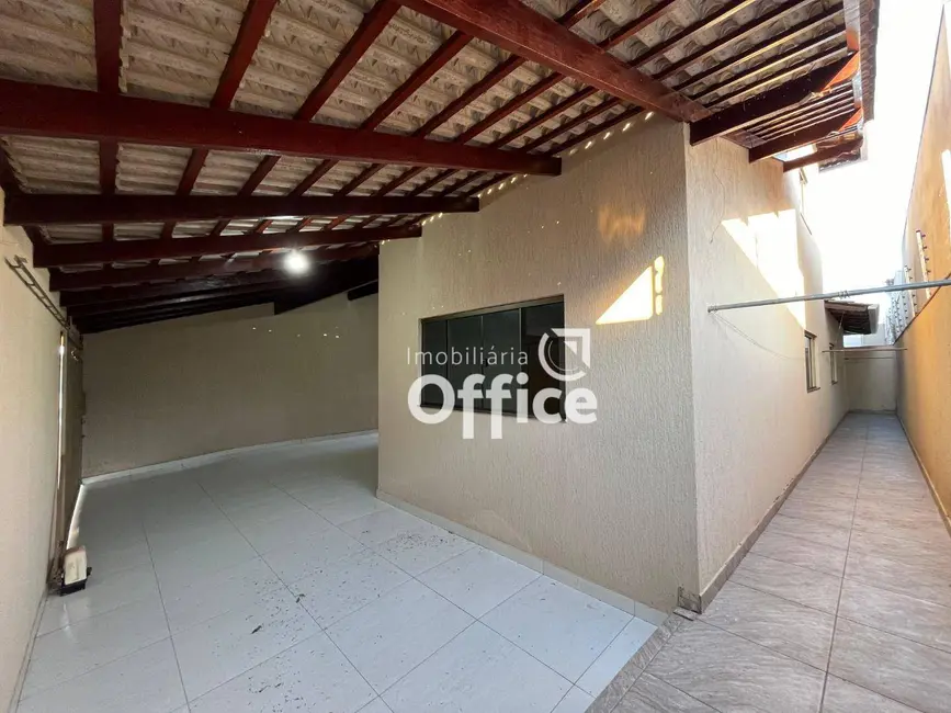 Foto 2 de Sobrado com 4 quartos à venda, 200m2 em Loteamento Residencial Verona, Anapolis - GO