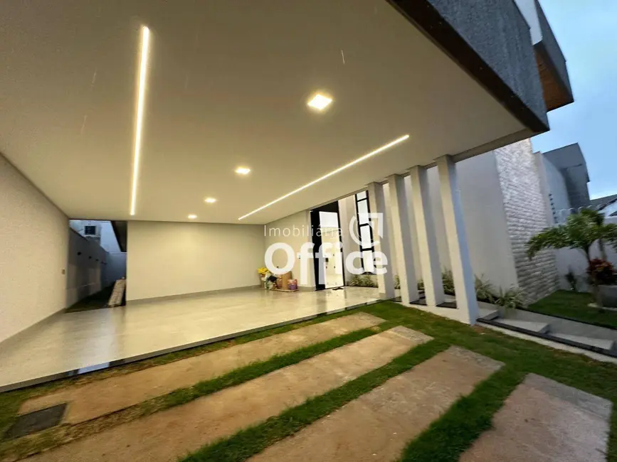 Foto 1 de Casa com 3 quartos à venda, 360m2 em Residencial Jardins do Lago, Anapolis - GO