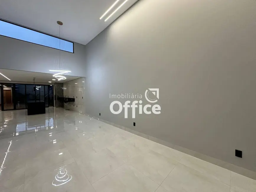 Foto 5 de Casa com 3 quartos à venda, 360m2 em Residencial Jardins do Lago, Anapolis - GO
