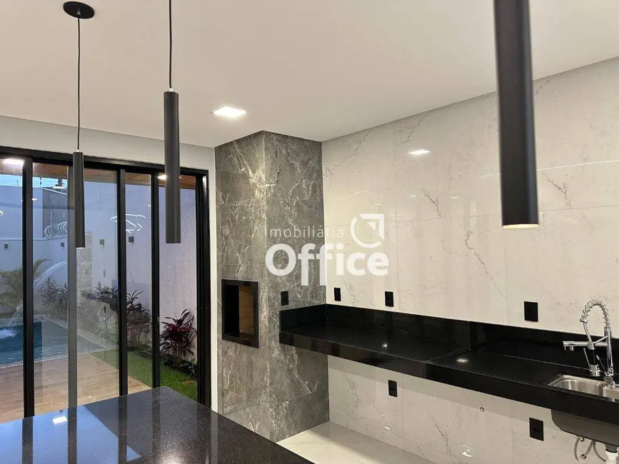 Foto 7 de Casa com 3 quartos à venda, 360m2 em Residencial Jardins do Lago, Anapolis - GO