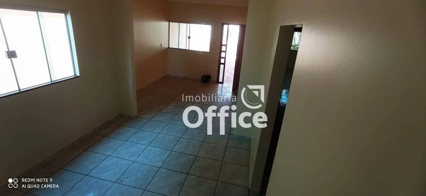 Foto 4 de Casa com 3 quartos à venda, 300m2 em Setor Bougainville, Anapolis - GO