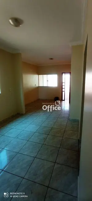 Foto 8 de Casa com 3 quartos à venda, 300m2 em Setor Bougainville, Anapolis - GO