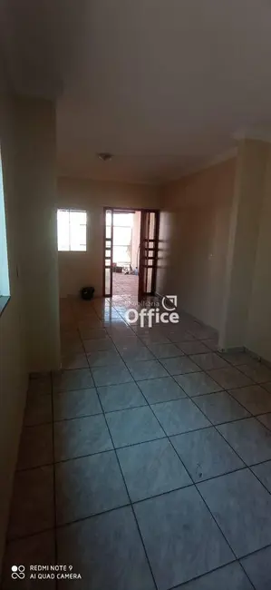 Foto 9 de Casa com 3 quartos à venda, 300m2 em Setor Bougainville, Anapolis - GO