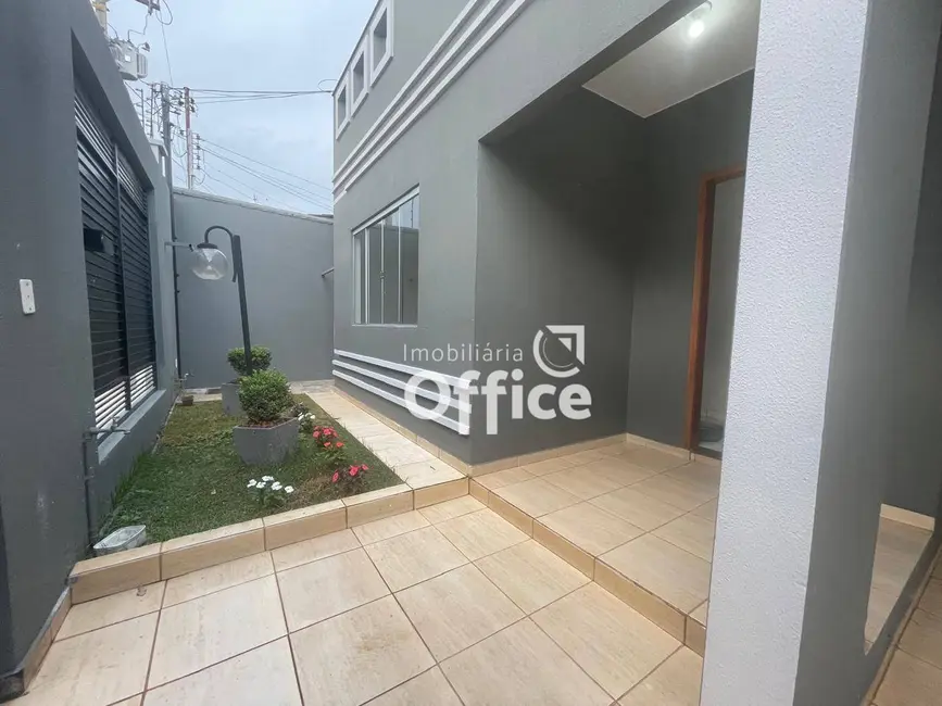 Foto 1 de Casa com 3 quartos à venda, 242m2 em Jardim Alexandrina, Anapolis - GO