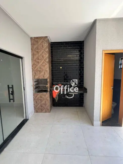 Foto 1 de Casa com 3 quartos à venda, 211m2 em Anapolis - GO