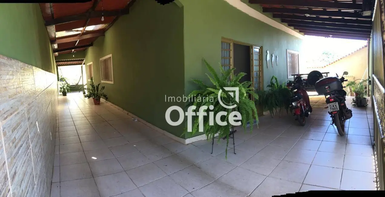 Foto 1 de Casa com 3 quartos à venda, 300m2 em Jardim Silveira, Anapolis - GO