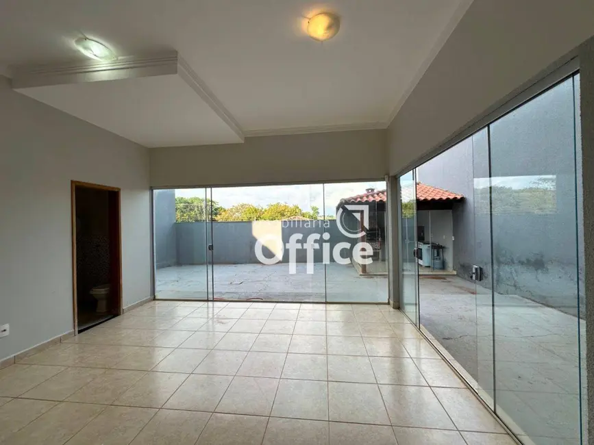 Foto 8 de Casa com 3 quartos à venda, 300m2 em Parque Brasília, Anapolis - GO