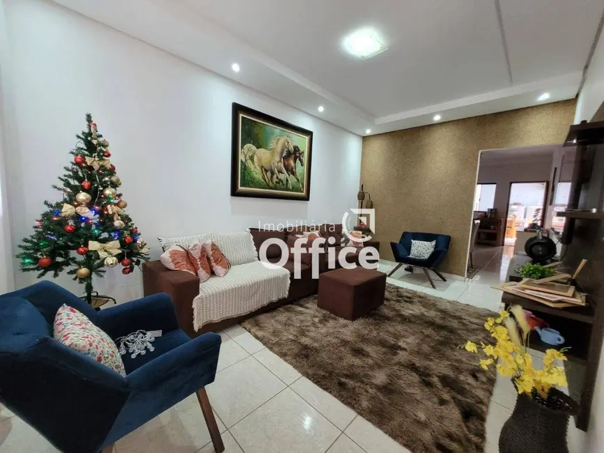 Foto 5 de Casa com 4 quartos à venda, 202m2 em Jardim Europa, Anapolis - GO