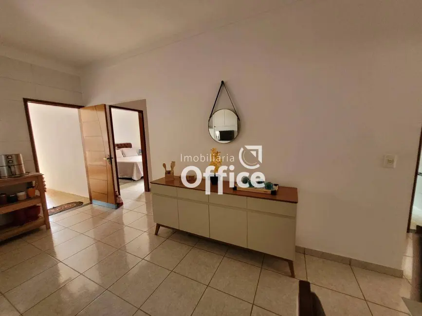 Foto 4 de Casa com 4 quartos à venda, 202m2 em Jardim Europa, Anapolis - GO