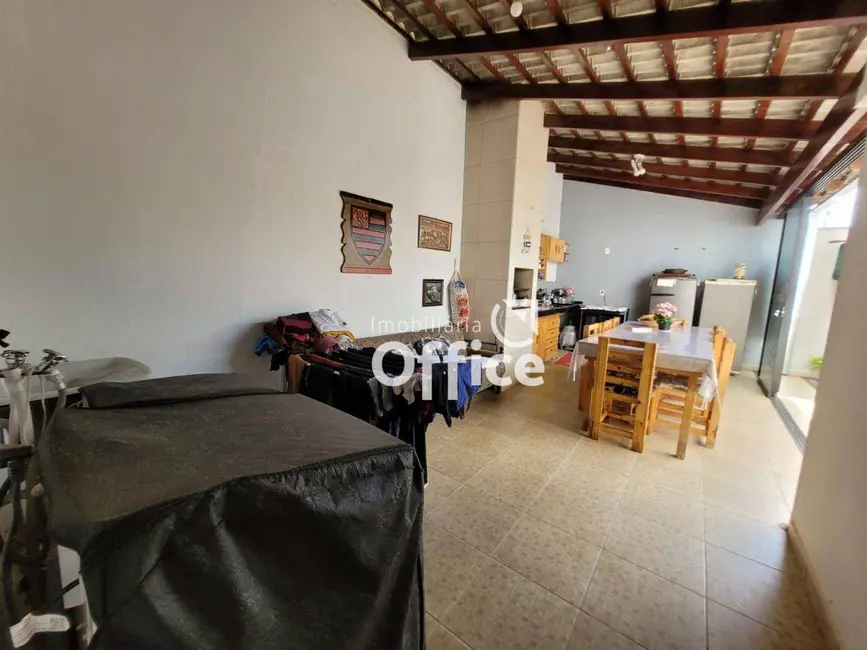 Foto 7 de Casa com 4 quartos à venda, 202m2 em Jardim Europa, Anapolis - GO