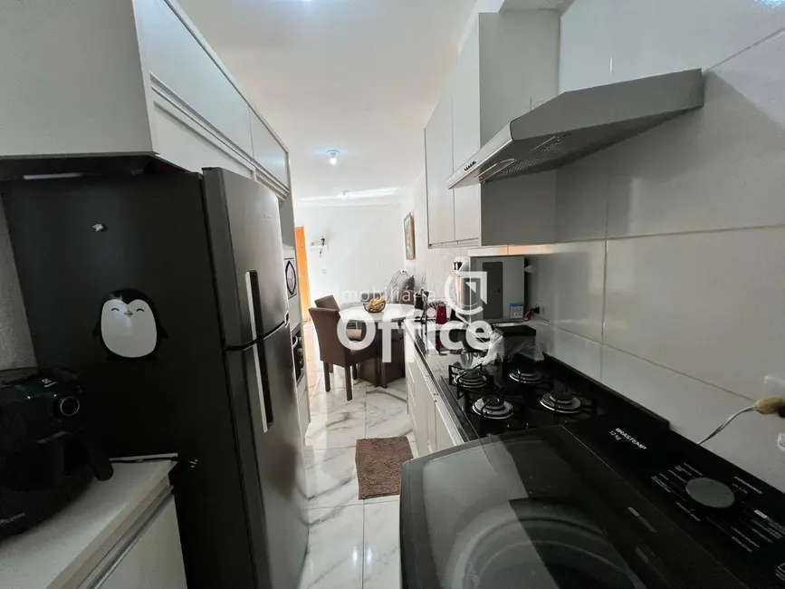 Apartamento com 2 quartos à venda, 50m2 em Residencial Cerejeiras, Anapolis - GO - imagem 5 Foto 5 de Apartamento com 2 quartos à venda, 50m2 em Residencial Cerejeiras, Anapolis - GO