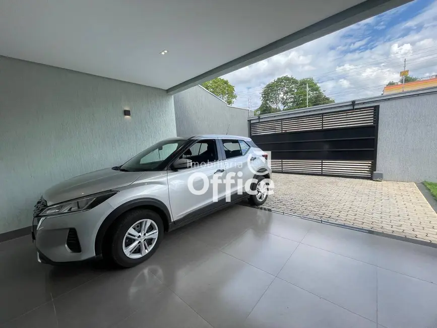 Foto 3 de Casa com 3 quartos à venda, 360m2 em Anápolis City, Anapolis - GO