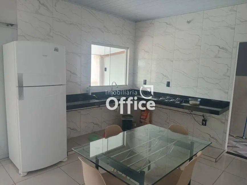 Foto 3 de Casa com 3 quartos à venda, 200m2 em Residencial Tangará, Anapolis - GO