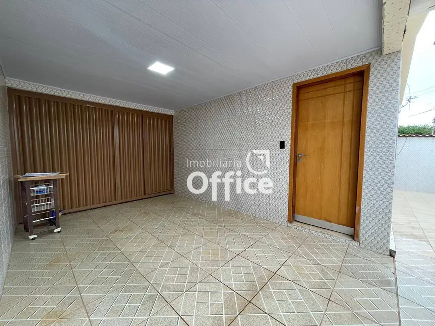 Foto 7 de Casa com 3 quartos à venda, 200m2 em Vila Santa Isabel, Anapolis - GO