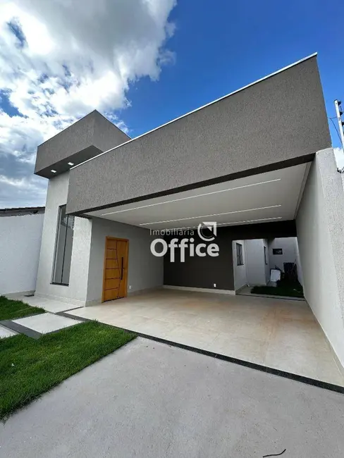 Foto 2 de Casa com 3 quartos à venda, 200m2 em Jardim Itália, Anapolis - GO