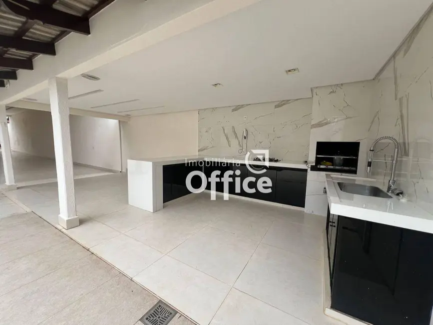 Casa com 3 quartos à venda, 420m2 em Anápolis City, Anapolis - GO - imagem 7 Foto 7 de Casa com 3 quartos à venda, 420m2 em Anápolis City, Anapolis - GO