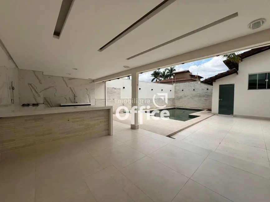 Casa com 3 quartos à venda, 420m2 em Anápolis City, Anapolis - GO - imagem 4 Foto 4 de Casa com 3 quartos à venda, 420m2 em Anápolis City, Anapolis - GO
