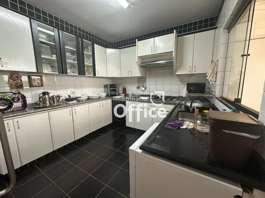 Apartamento com 4 quartos à venda, 129m2 em Jundiaí, Anapolis - GO - imagem 6 Foto 6 de Apartamento com 4 quartos à venda, 129m2 em Jundiaí, Anapolis - GO