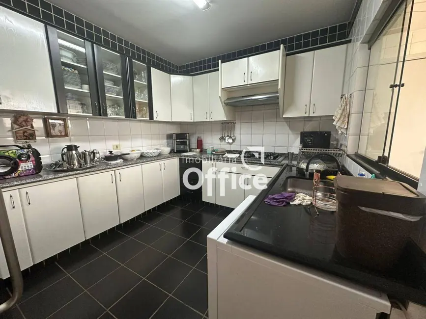 Apartamento com 4 quartos à venda, 129m2 em Jundiaí, Anapolis - GO - imagem 4 Foto 4 de Apartamento com 4 quartos à venda, 129m2 em Jundiaí, Anapolis - GO