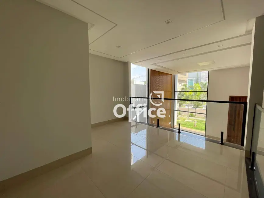 Casa com 3 quartos à venda, 420m2 em Setor Bougainville, Anapolis - GO - imagem 5 Foto 5 de Casa com 3 quartos à venda, 420m2 em Setor Bougainville, Anapolis - GO