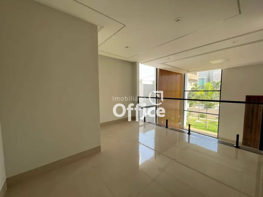 Casa com 3 quartos à venda, 420m2 em Setor Bougainville, Anapolis - GO - imagem 6 Foto 6 de Casa com 3 quartos à venda, 420m2 em Setor Bougainville, Anapolis - GO