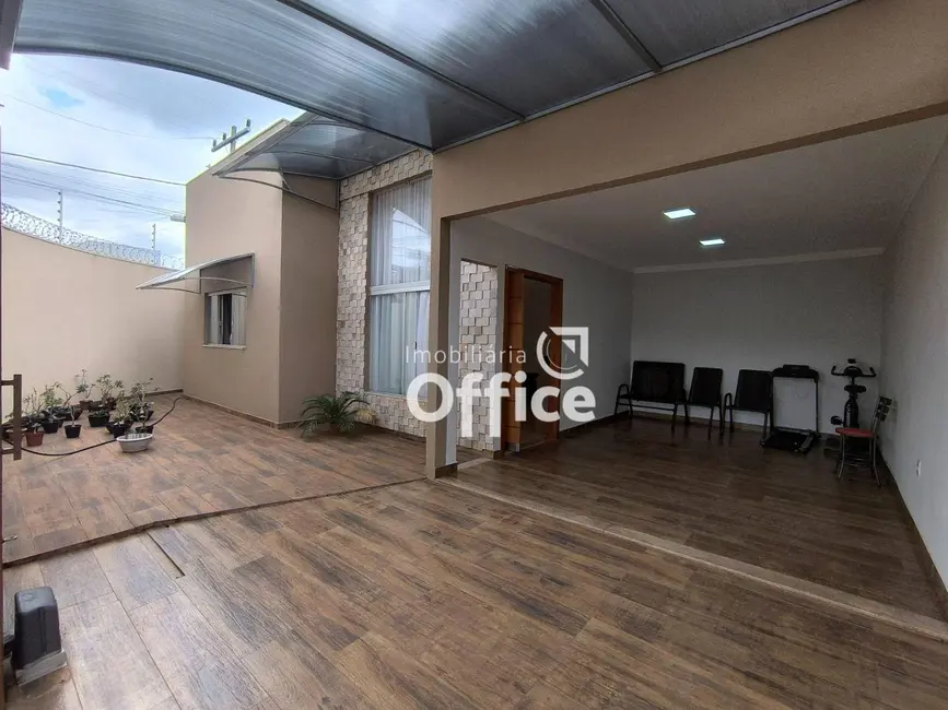 Foto 1 de Casa com 3 quartos à venda, 200m2 em Anapolis - GO