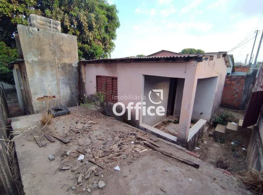 Foto 1 de Casa com 2 quartos à venda, 200m2 em Víviam Parque, Anapolis - GO