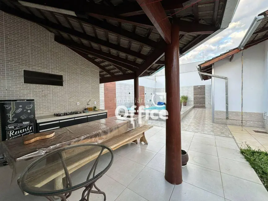 Casa com 4 quartos à venda, 450m2 em Anápolis City, Anapolis - GO - imagem 5 Foto 5 de Casa com 4 quartos à venda, 450m2 em Anápolis City, Anapolis - GO