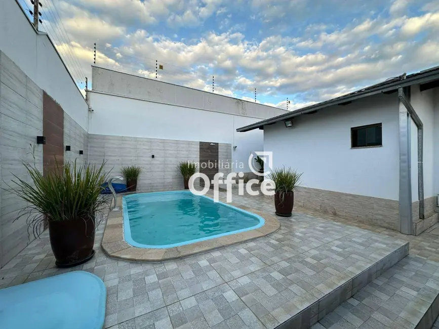 Casa com 4 quartos à venda, 450m2 em Anápolis City, Anapolis - GO - imagem 6 Foto 6 de Casa com 4 quartos à venda, 450m2 em Anápolis City, Anapolis - GO