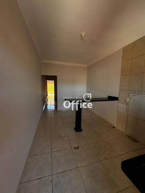 Casa com 3 quartos à venda, 150m2 em Residencial Morumbi, Anapolis - GO - imagem 2 Foto 2 de Casa com 3 quartos à venda, 150m2 em Residencial Morumbi, Anapolis - GO