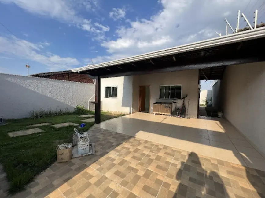 Foto 2 de Casa com 3 quartos à venda, 200m2 em Setor Scala II, Anapolis - GO